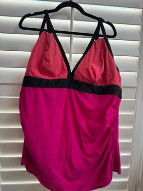 Cacique by Lane Bryant tankini swimsuit top